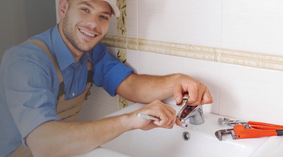 Professional clogged toilet repair in Montreal, MO